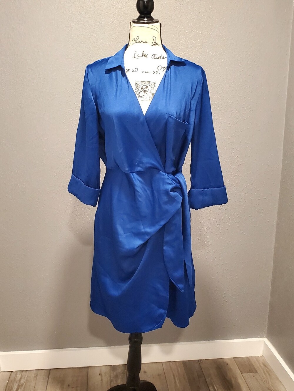 Beyond Words Classic Wrap Shirt Dress in Royal Blue Size Medium